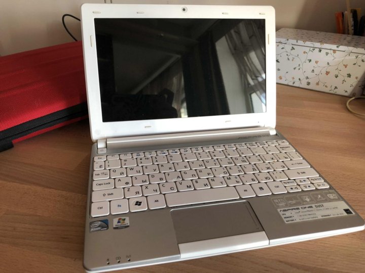 Intel atom n270					
| 1.6 ghz | ядер - 1
