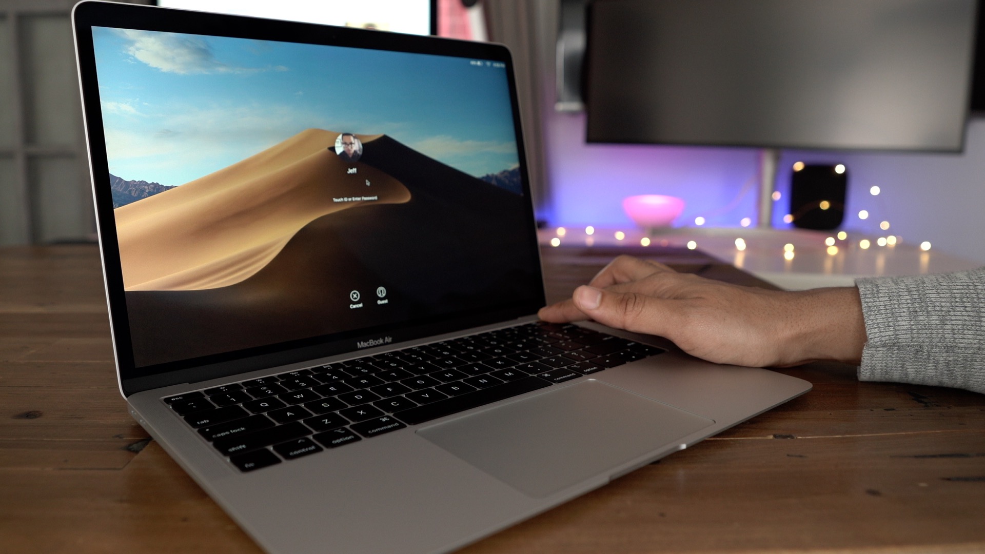 Чем отличается macbook air 2019 от macbook pro