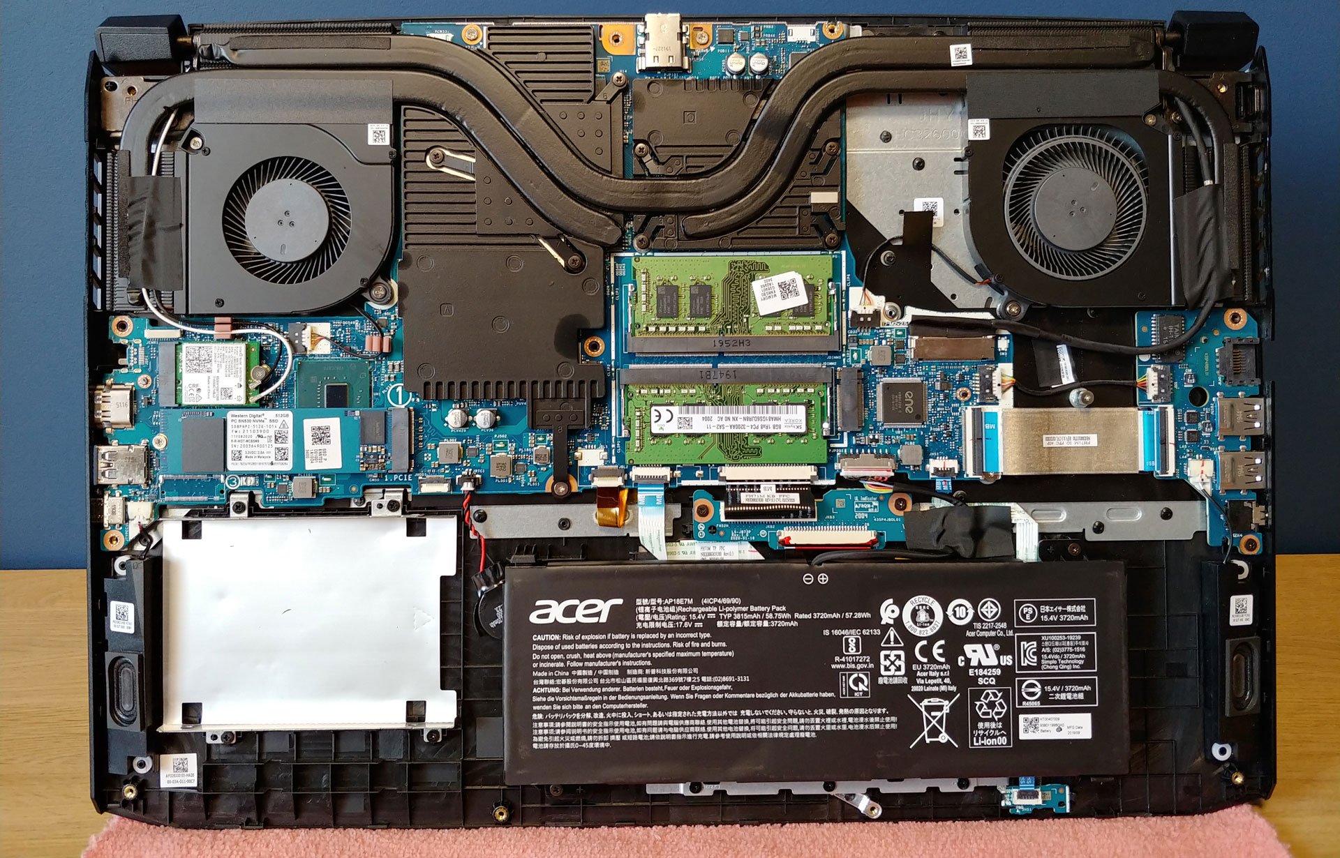 Amd ryzen 5600 материнская плата. Acer Nitro 5. HDD для ноутбука Acer Nitro 5. Ноутбук Acer Nitro 5. Acer Nitro 5 разбор.