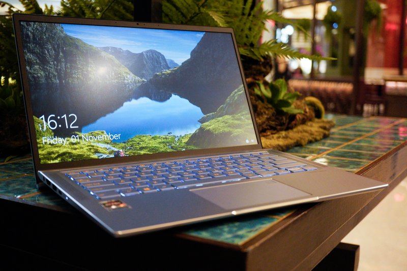 Asus zenbook 14 (ux433f) review | pcmag