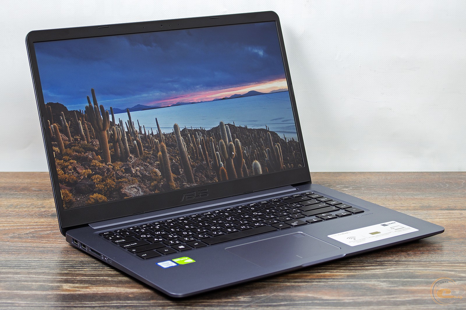 Обзор ноутбука asus vivobook pro 14x oled: компактная мультимедийная машина с oled-дисплеем