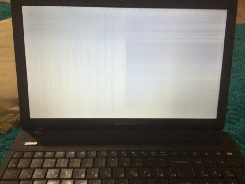 Подробное описание почему при загрузке экран на ноутбуке белый – что делать Как его убрать при включении компьютера на windows 7 и виндовс 8